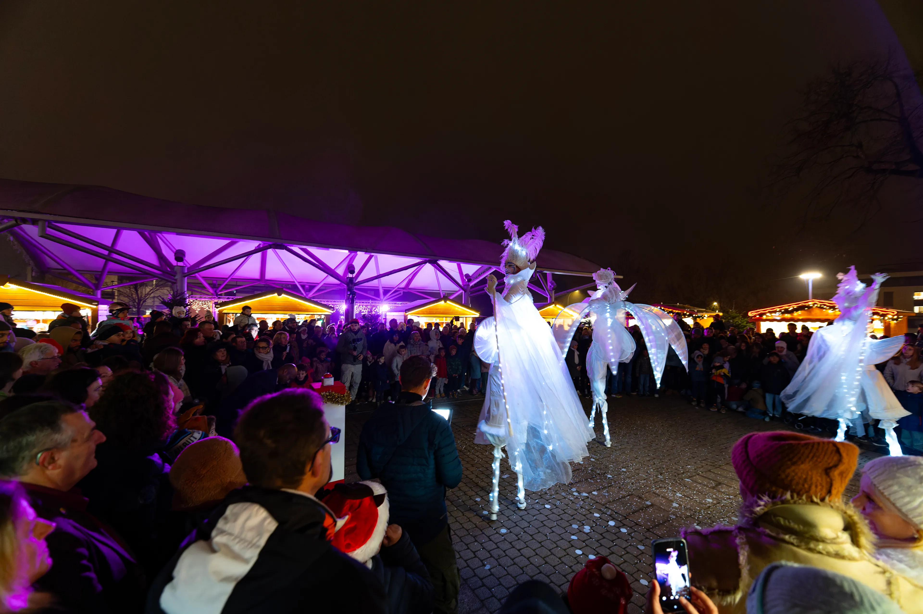 Marché de noël : la magie des fêtes s’installe à Saint-Genis-Pouilly